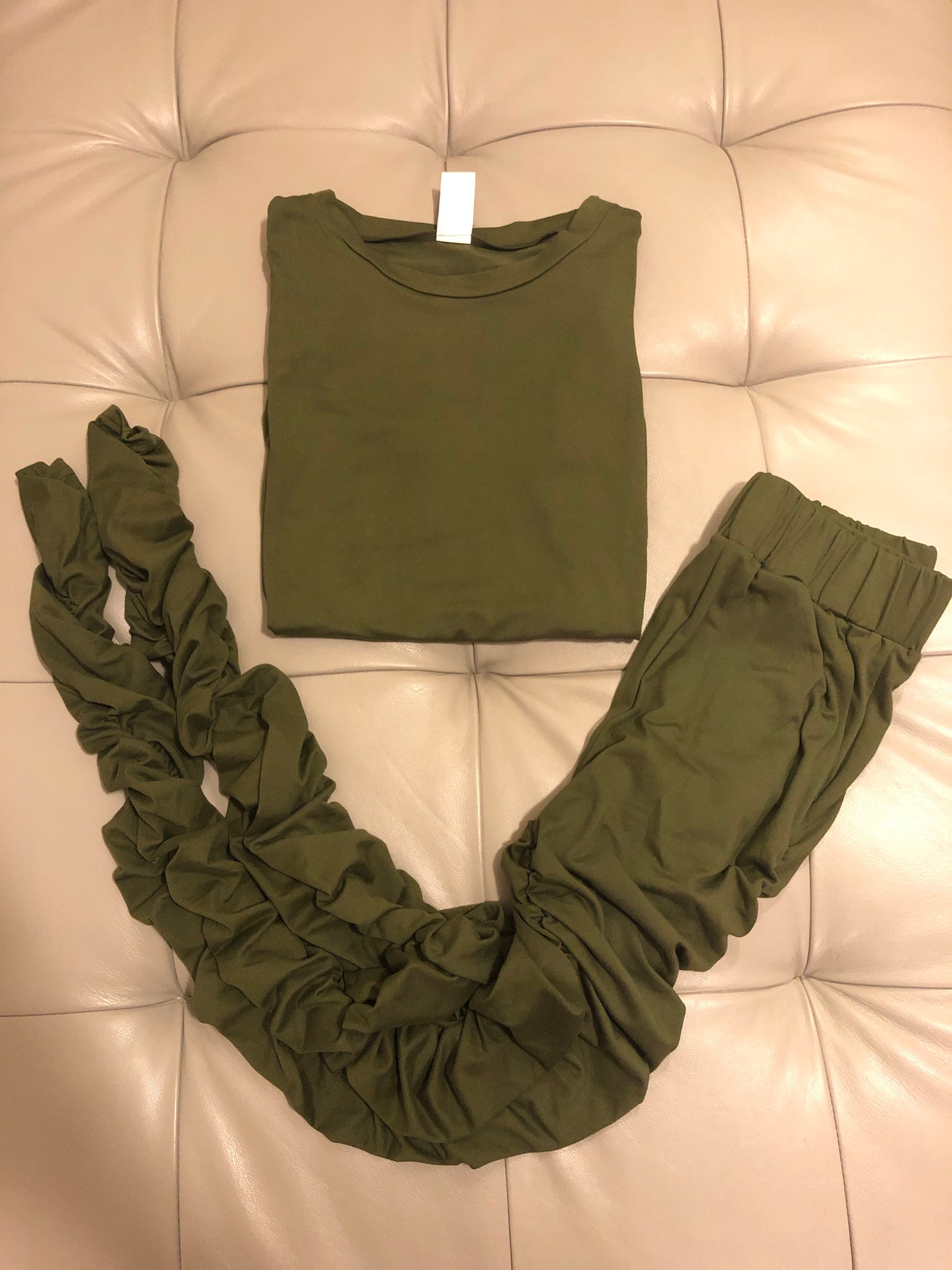 It’s A Vibe Round Neck T-shirt Ruched Pants Set (Olive)